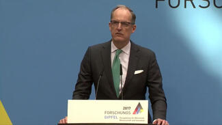 Gisbert Rühl